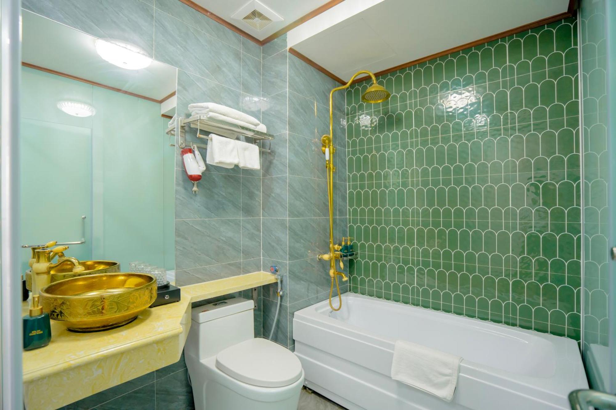 Hotel Du Palace Ханой Екстериор снимка